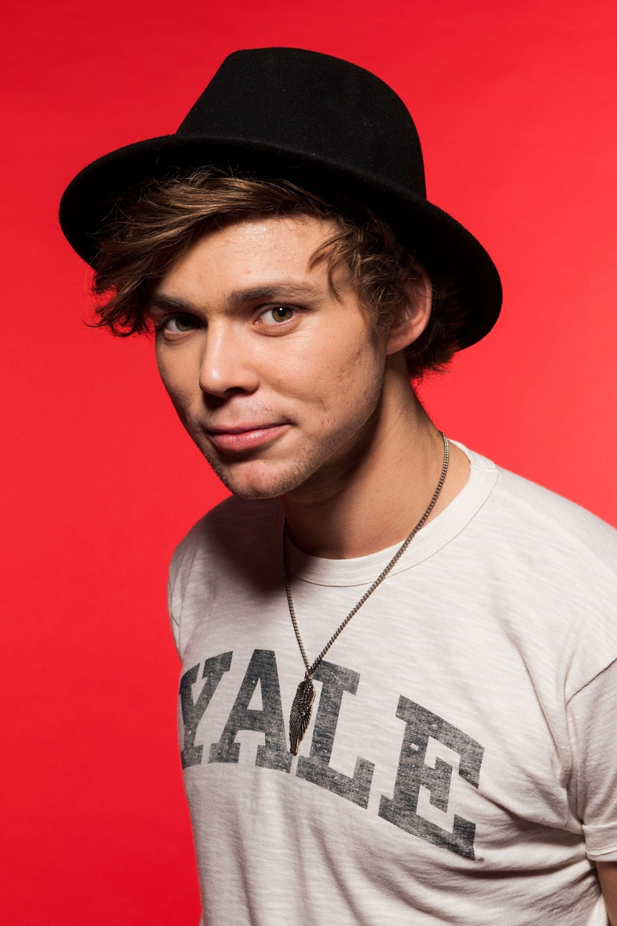 Ashton Irwin - Himself