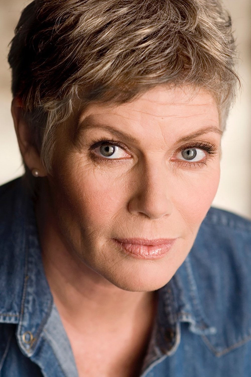 Kelly McGillis - Self (archive footage)