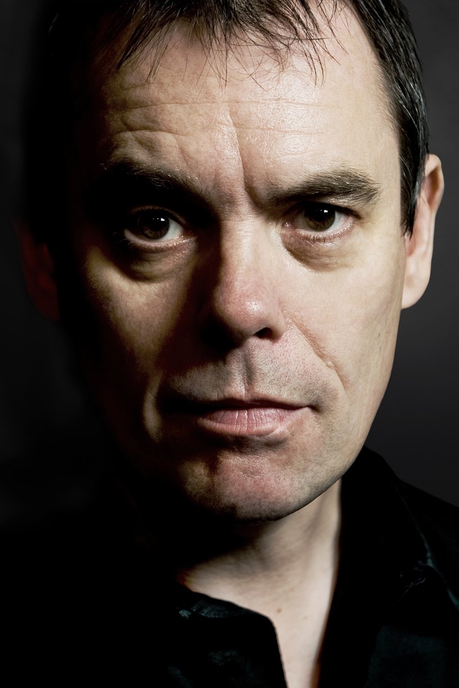 Kevin Eldon - Policeman