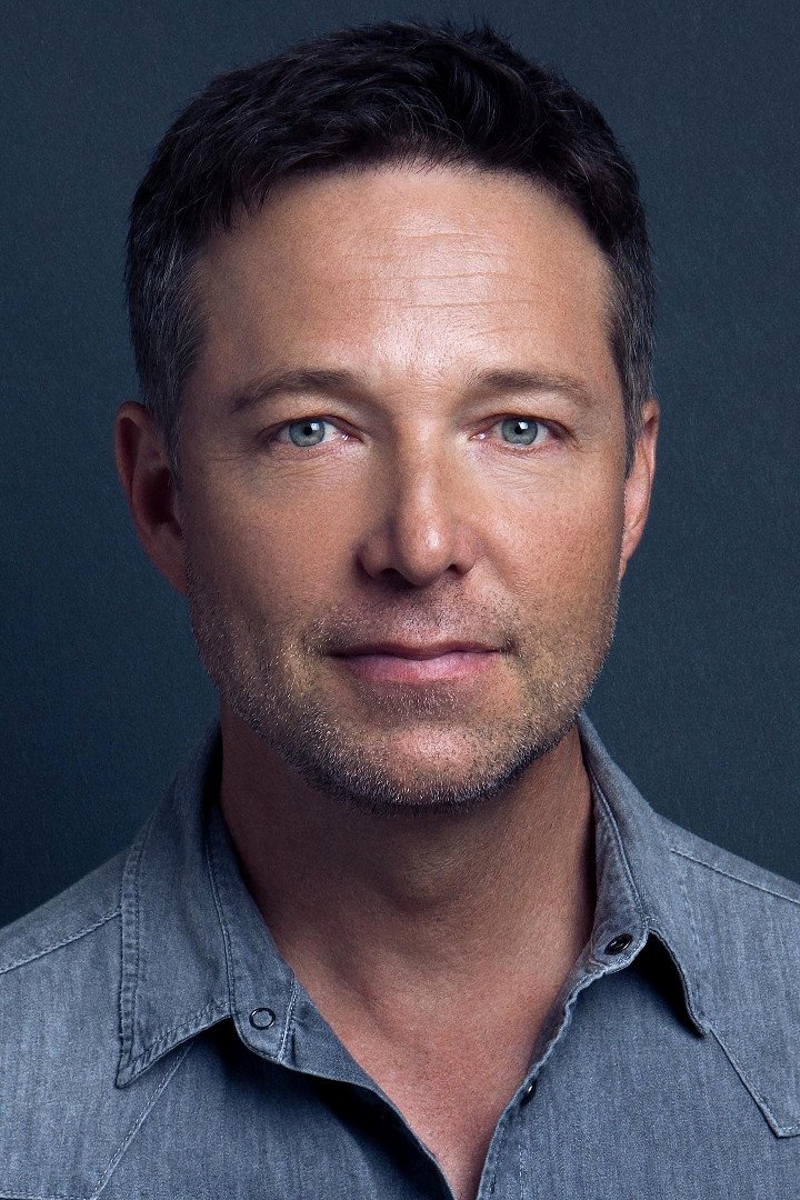 George Newbern - Steve Trevor (voice)