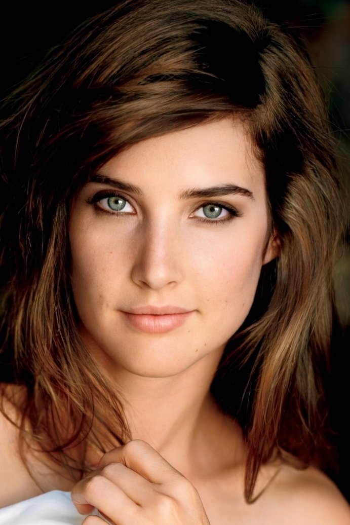Cobie Smulders - Maria Hill (uncredited)