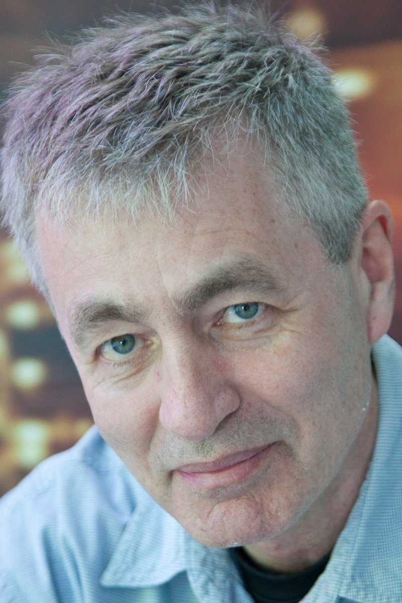 Steve James - Self / Narrator (voice)