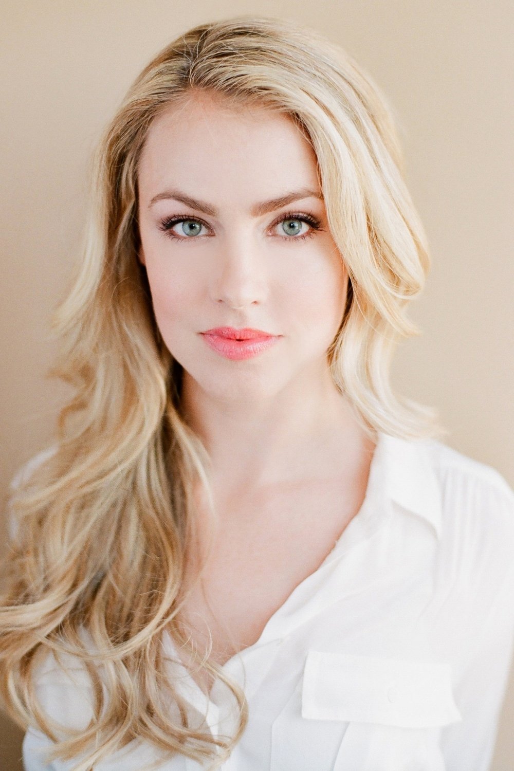 Amanda Schull - Abby Foster