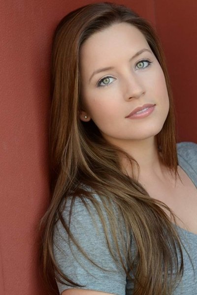 Ashley White - Estudante