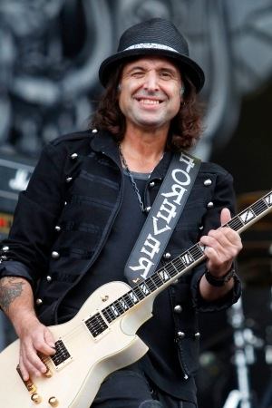 Phil Campbell - Self