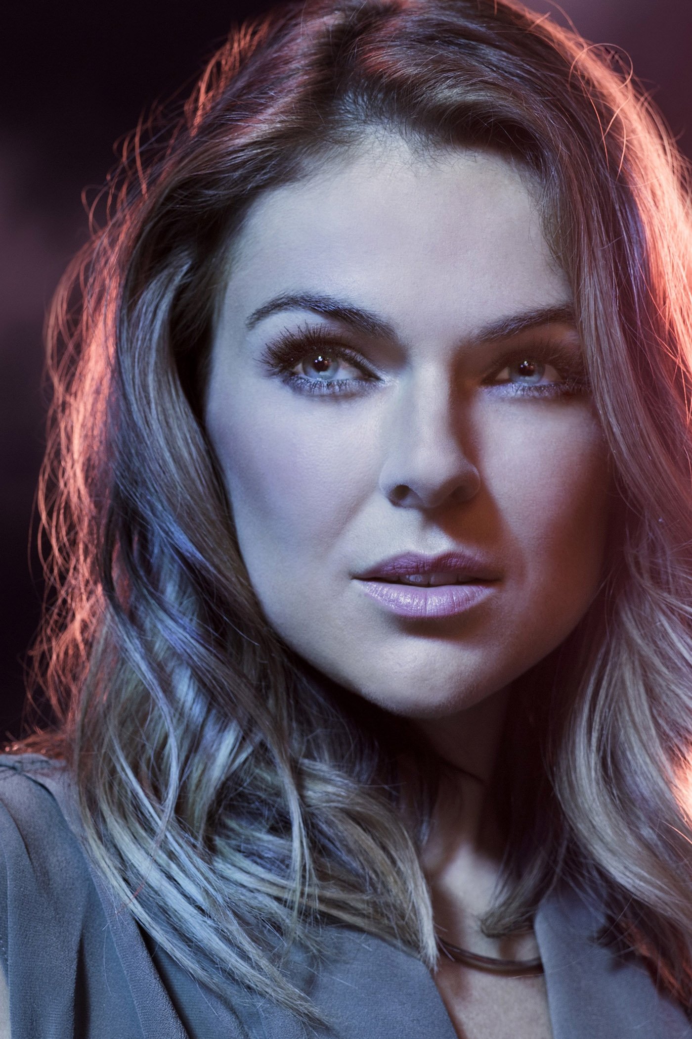 Serinda Swan - Elizabeth Taylor