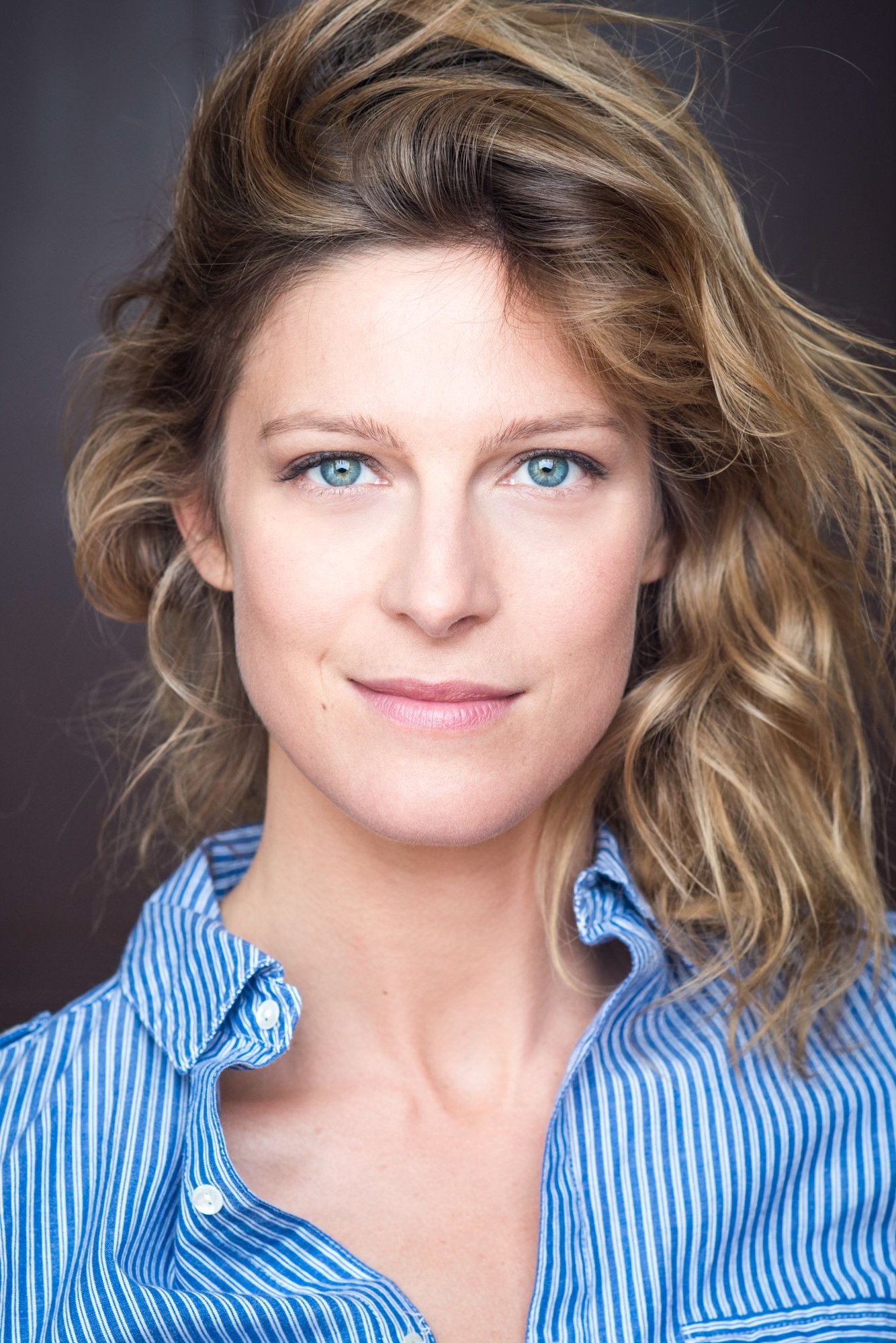 Alexia Barlier - Sona Jillani