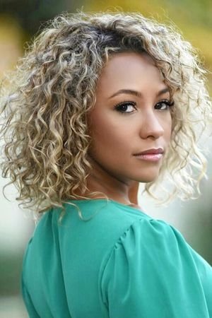 Asia'h Epperson - Deidre Davenport