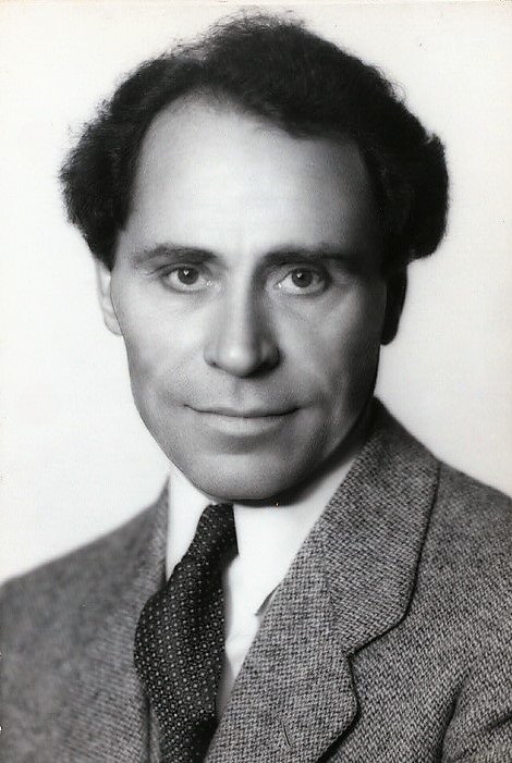 William Edmunds - Second Contact Man at Rick's (uncredited)