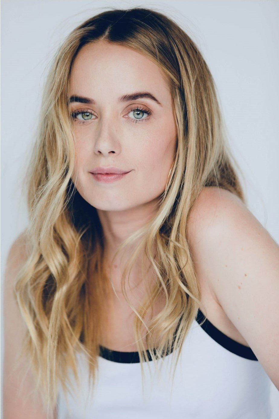 Megan Park - Laura (uncredited)