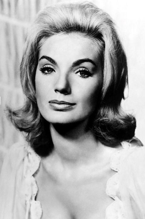 Maria Perschy - Isolde 'Easy' Mueller