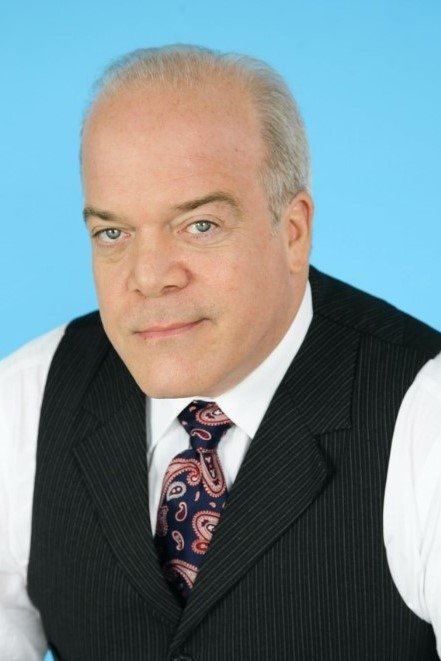 Ted Barton - Mayor Saunders / Sir Lancelot (voice)