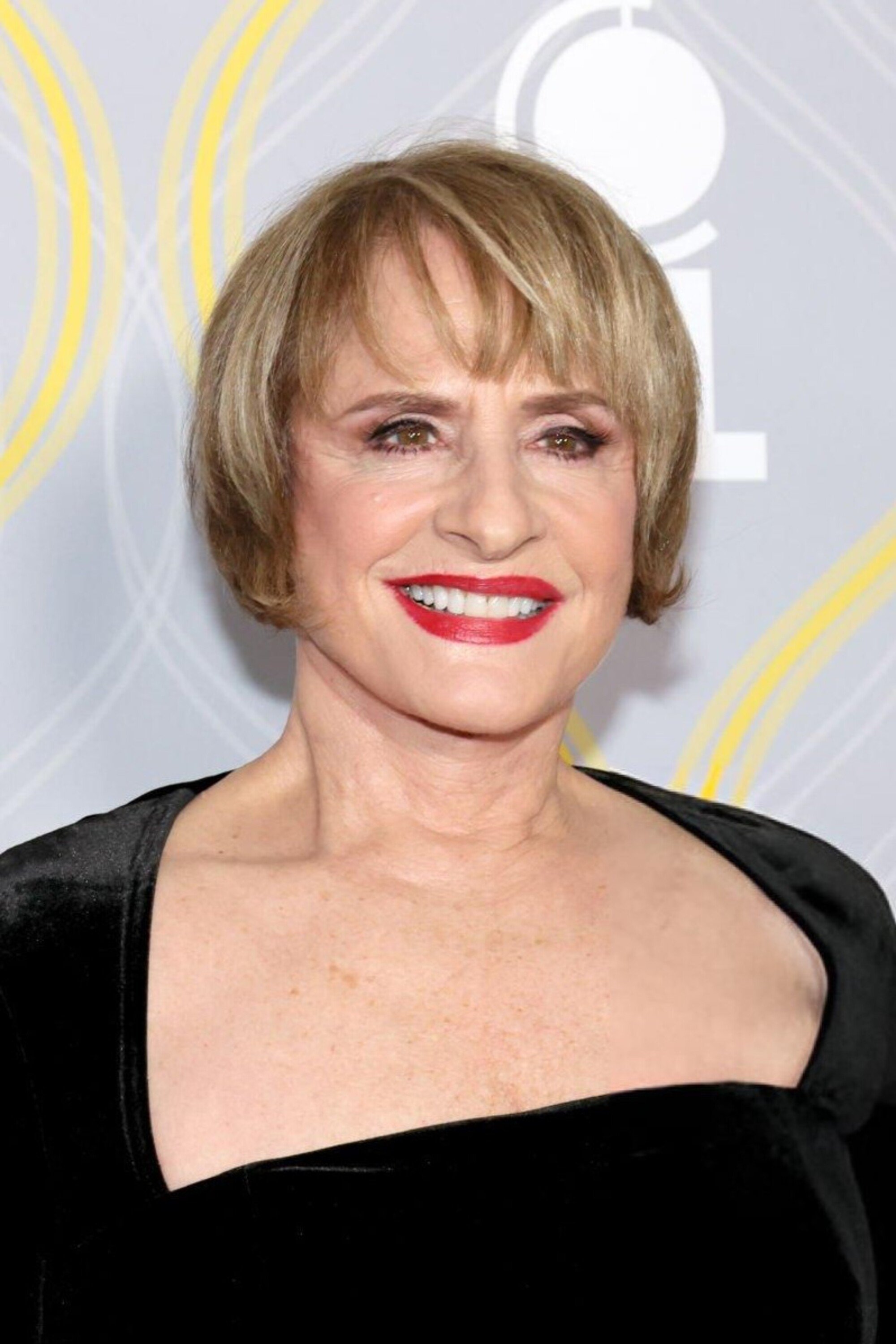 Patti LuPone - Mrs. Deauville