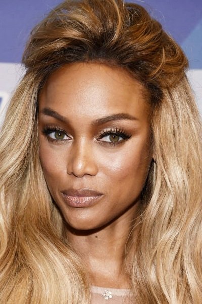 Tyra Banks - Self (archive footage)