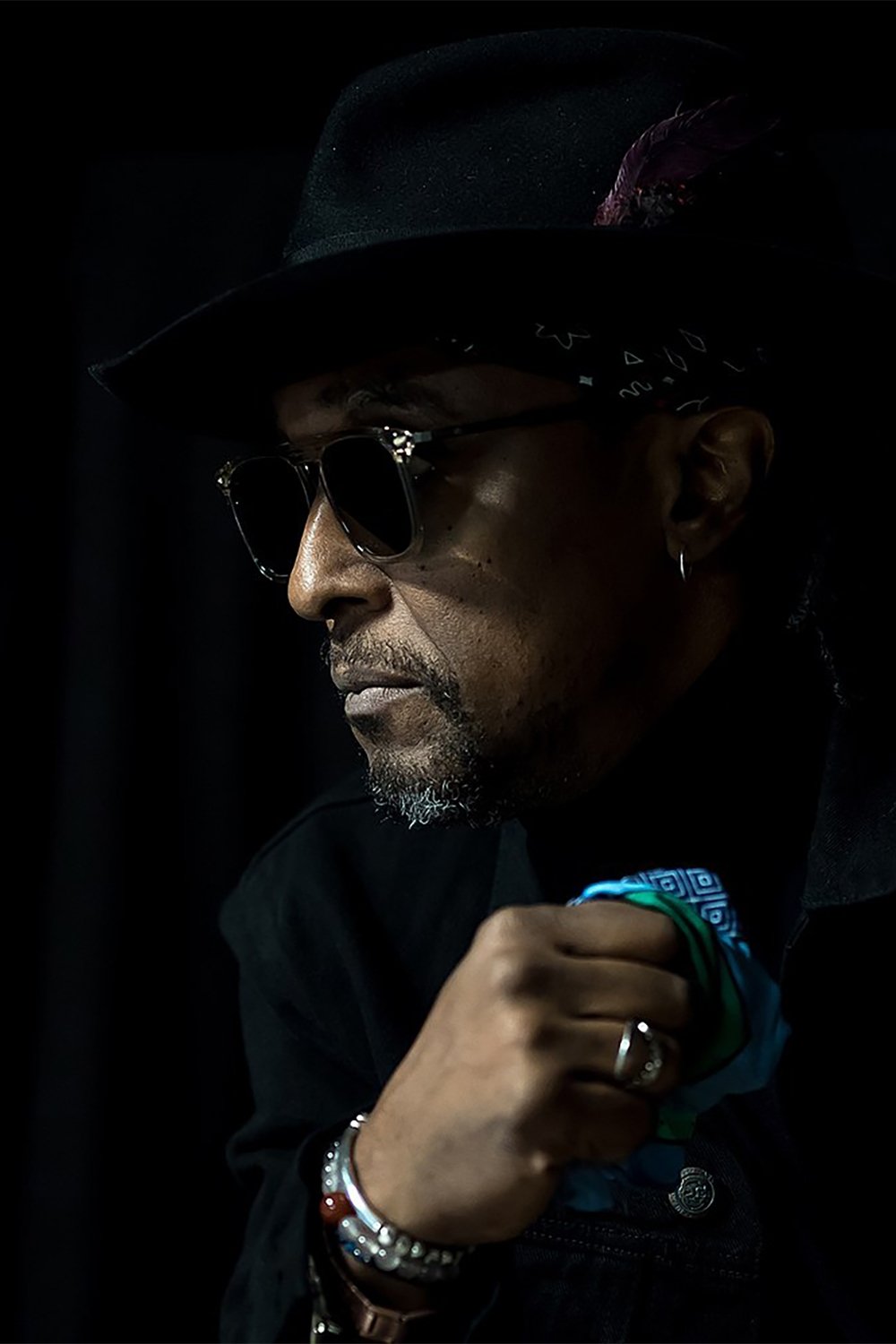 Bernard Fowler - Self