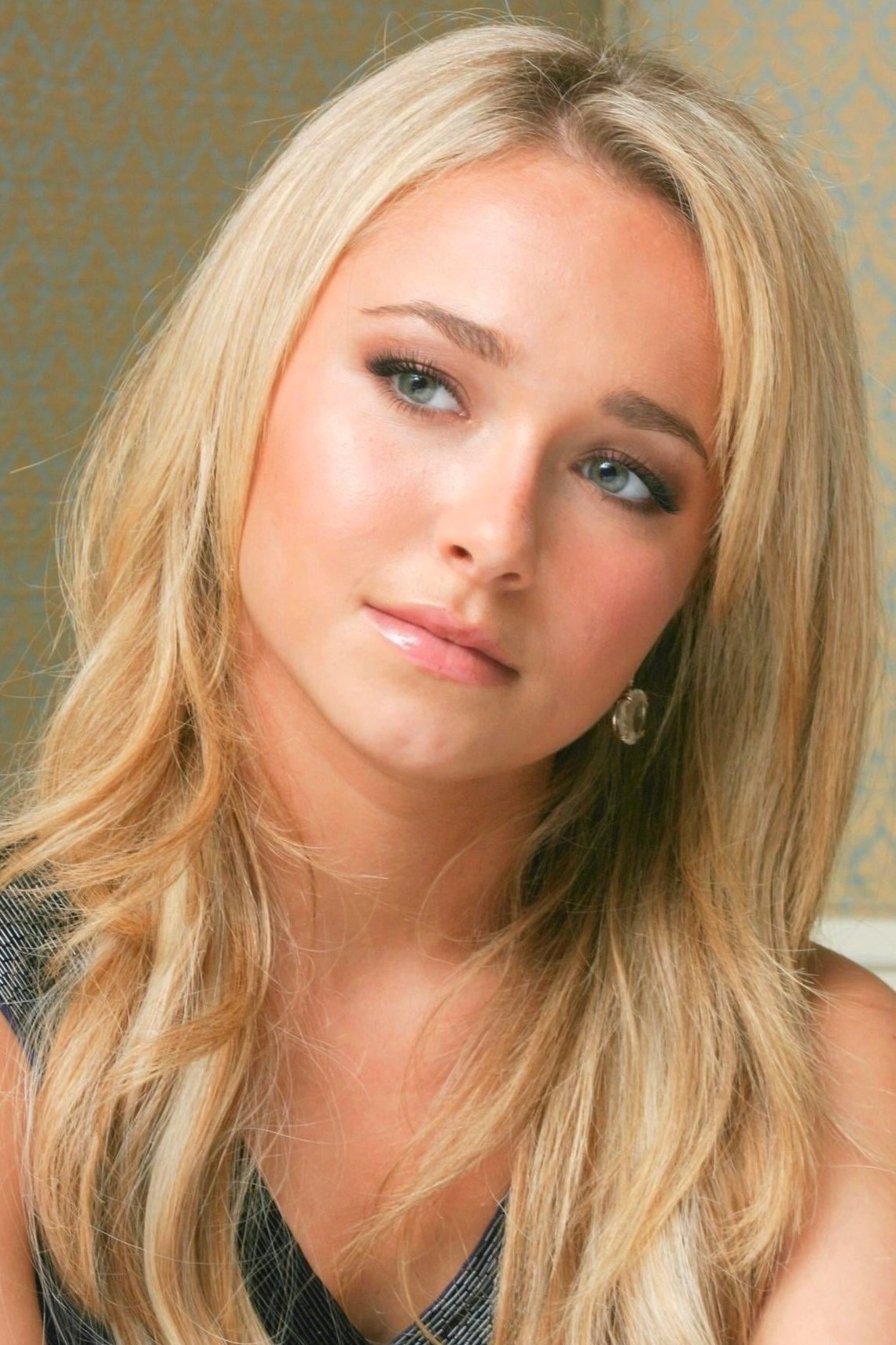 Hayden Panettiere - Dot (voice) (archive footage)