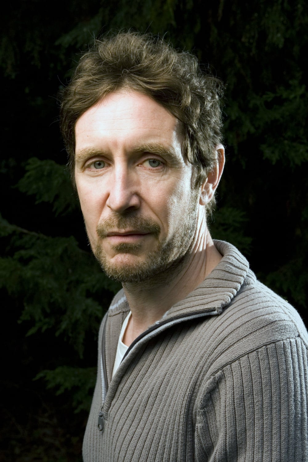Paul McGann - Lieutenant Price
