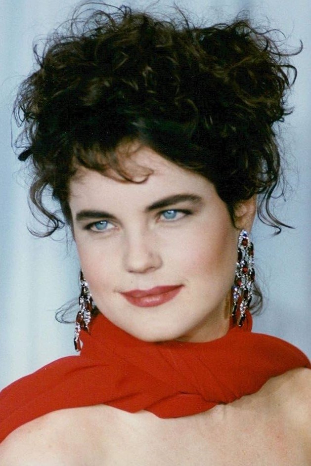 Elizabeth McGovern - Deborah Gelly