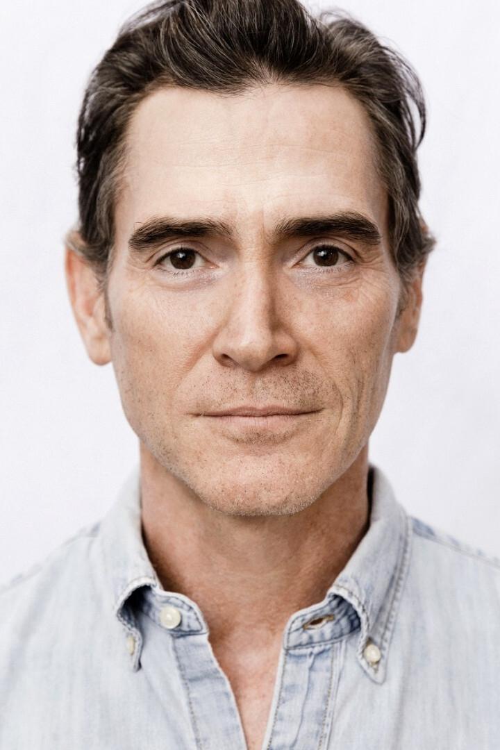 Billy Crudup - Russell Hammond