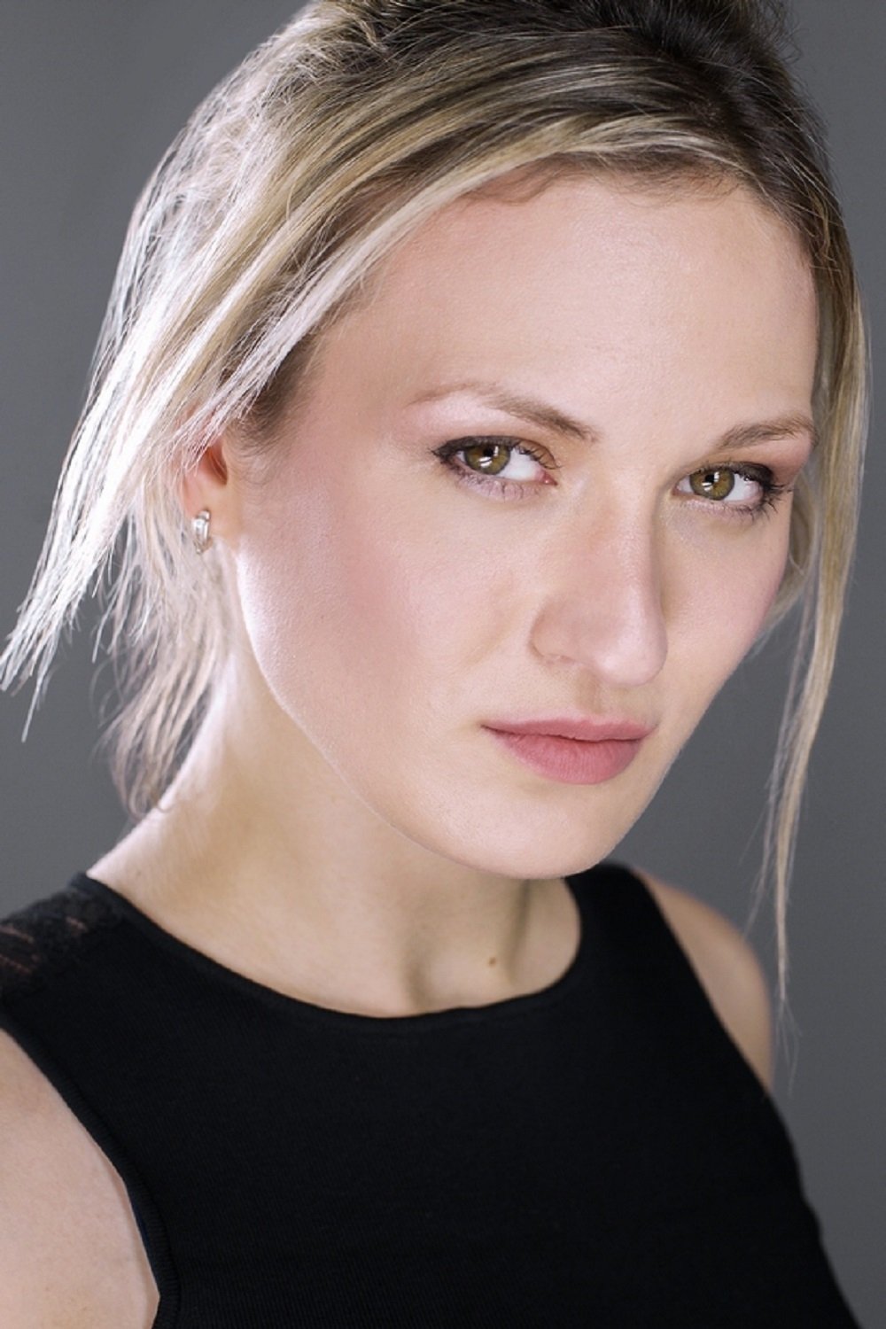Nika Khitrova - Viktoria