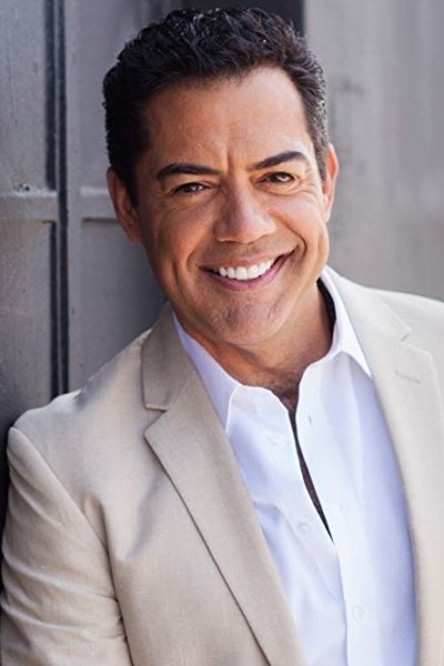 Carlos Gómez - FBI Agent