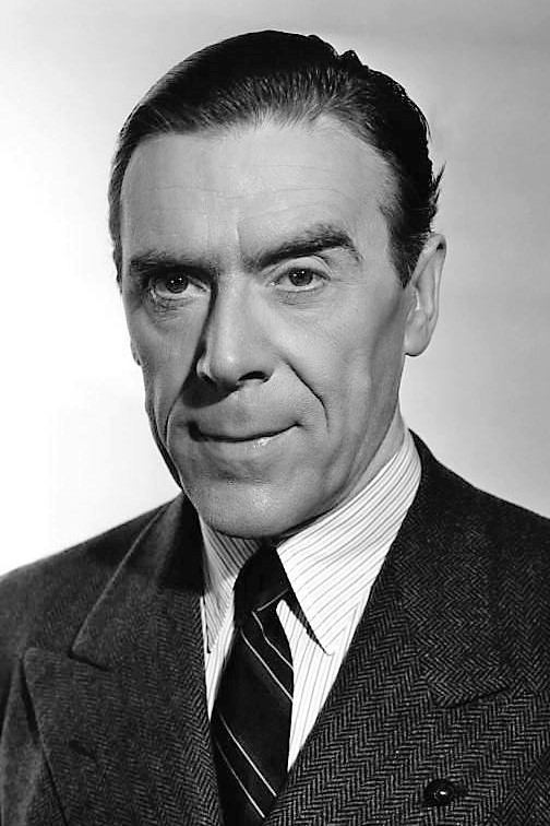 Leo G. Carroll - Policeman (uncredited)
