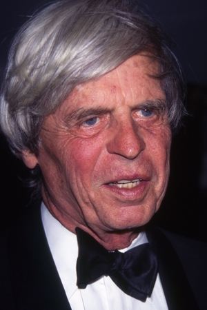 George Plimpton - Bedouin (uncredited)