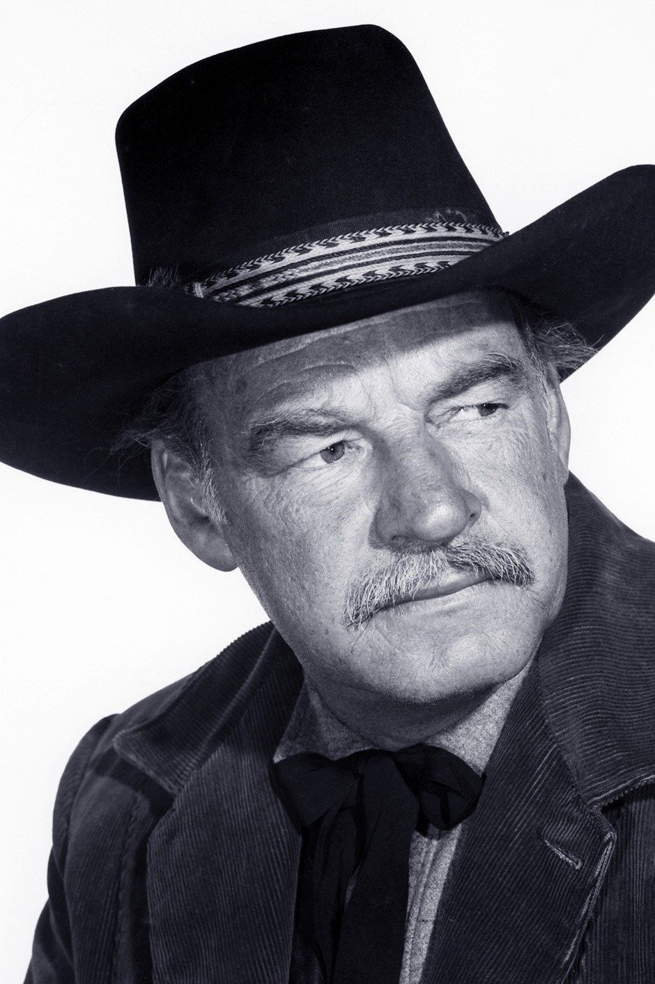 Ray Teal - Jackson - Guard (uncredited)