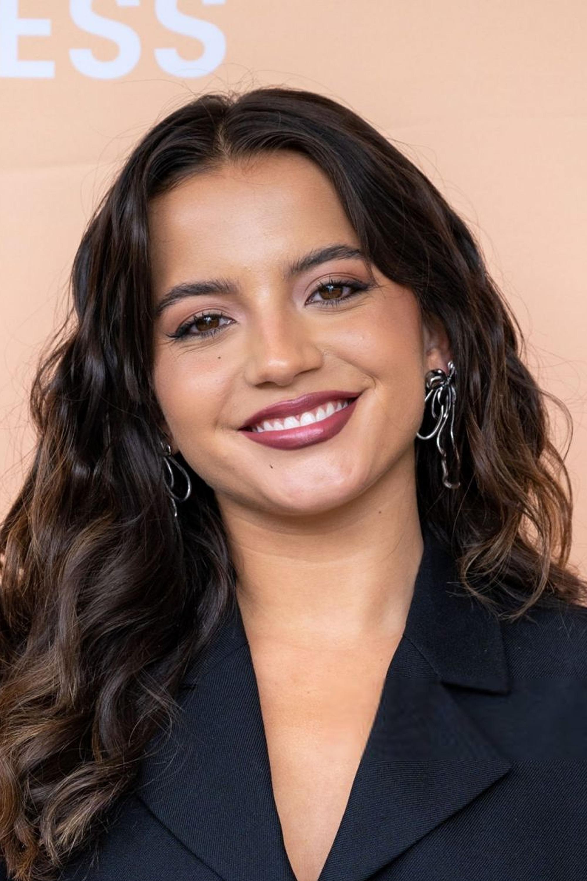 Isabela Merced - Lucky Prescott (voice)