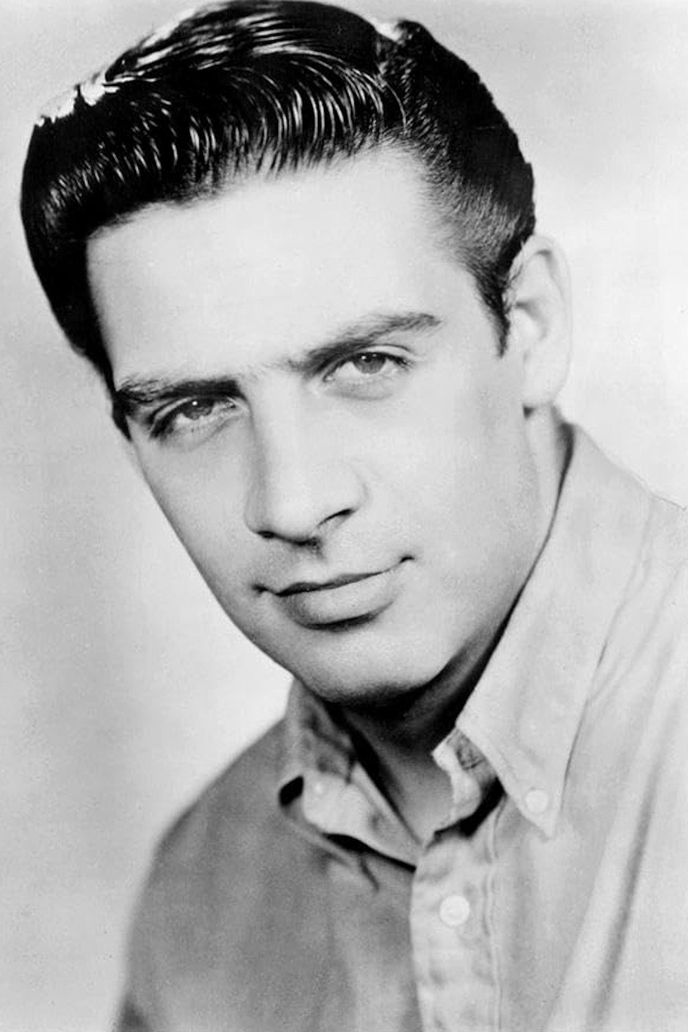 Jerry Orbach - Self / Lumiere (archive footage)