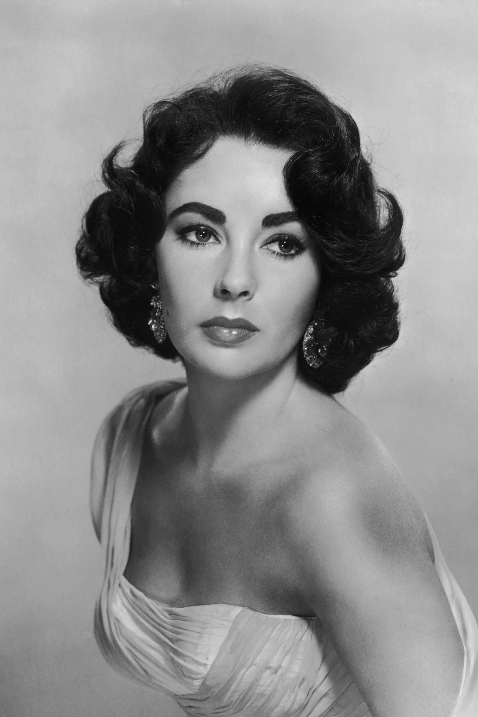 Elizabeth Taylor - Velvet Brown
