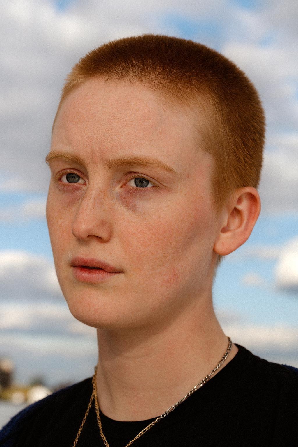 Bobbi Salvör Menuez - Samantha Morrow