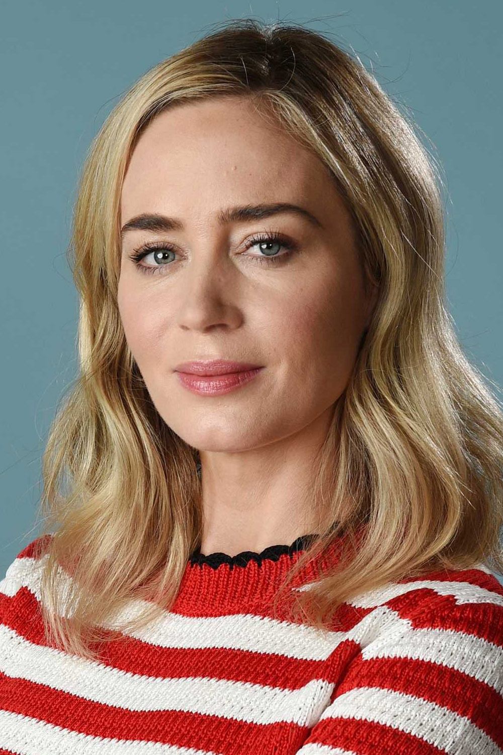 Emily Blunt - Dr. Lily Houghton