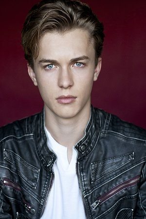 Jacob Hopkins - Axel (voice)