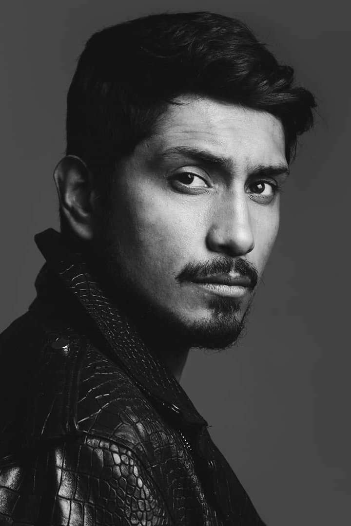 Tenoch Huerta Mejía - Juan