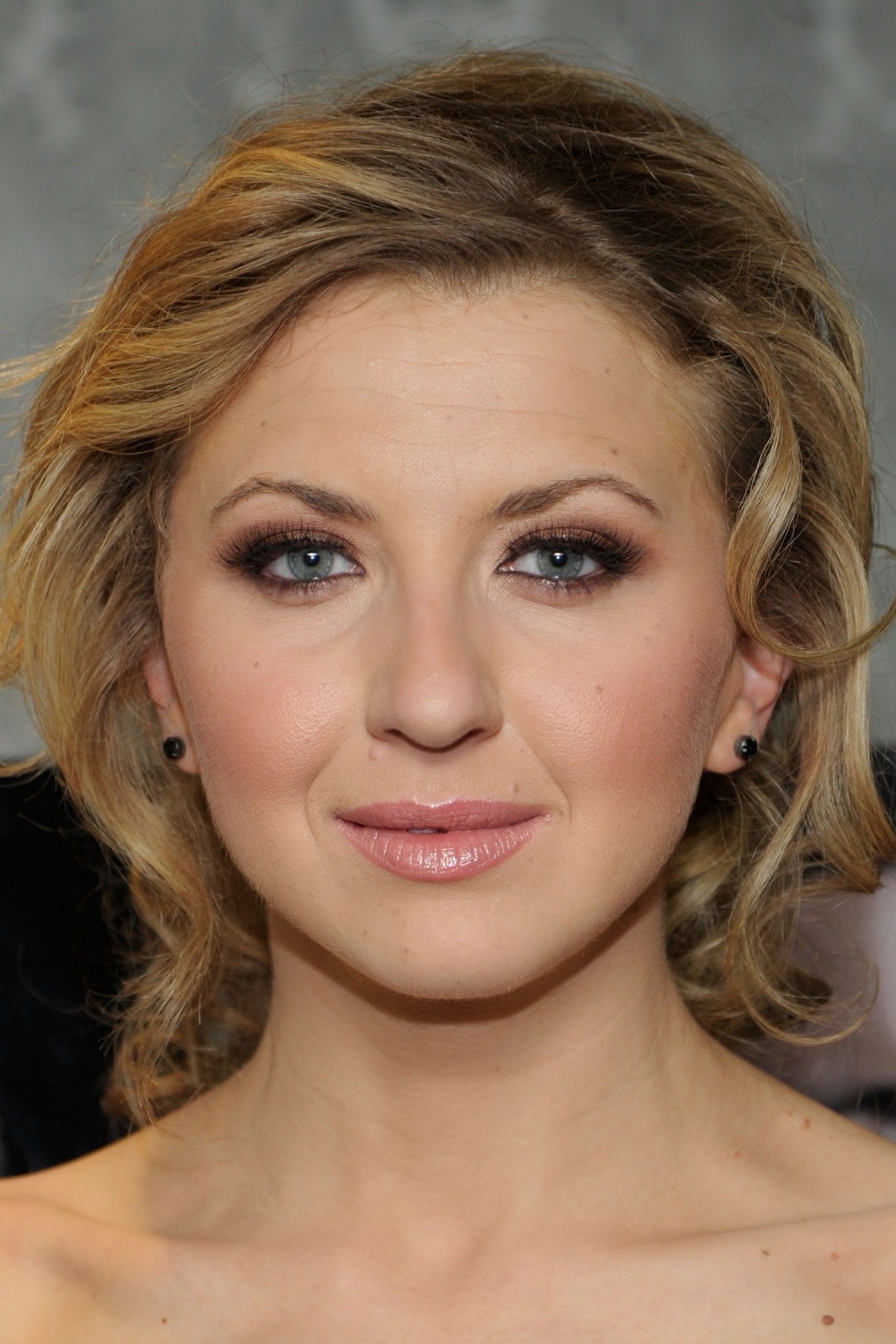 Nina Arianda - Nadya