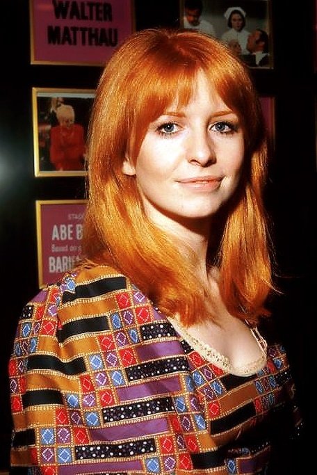 Jane Asher - Lady Jane Grey