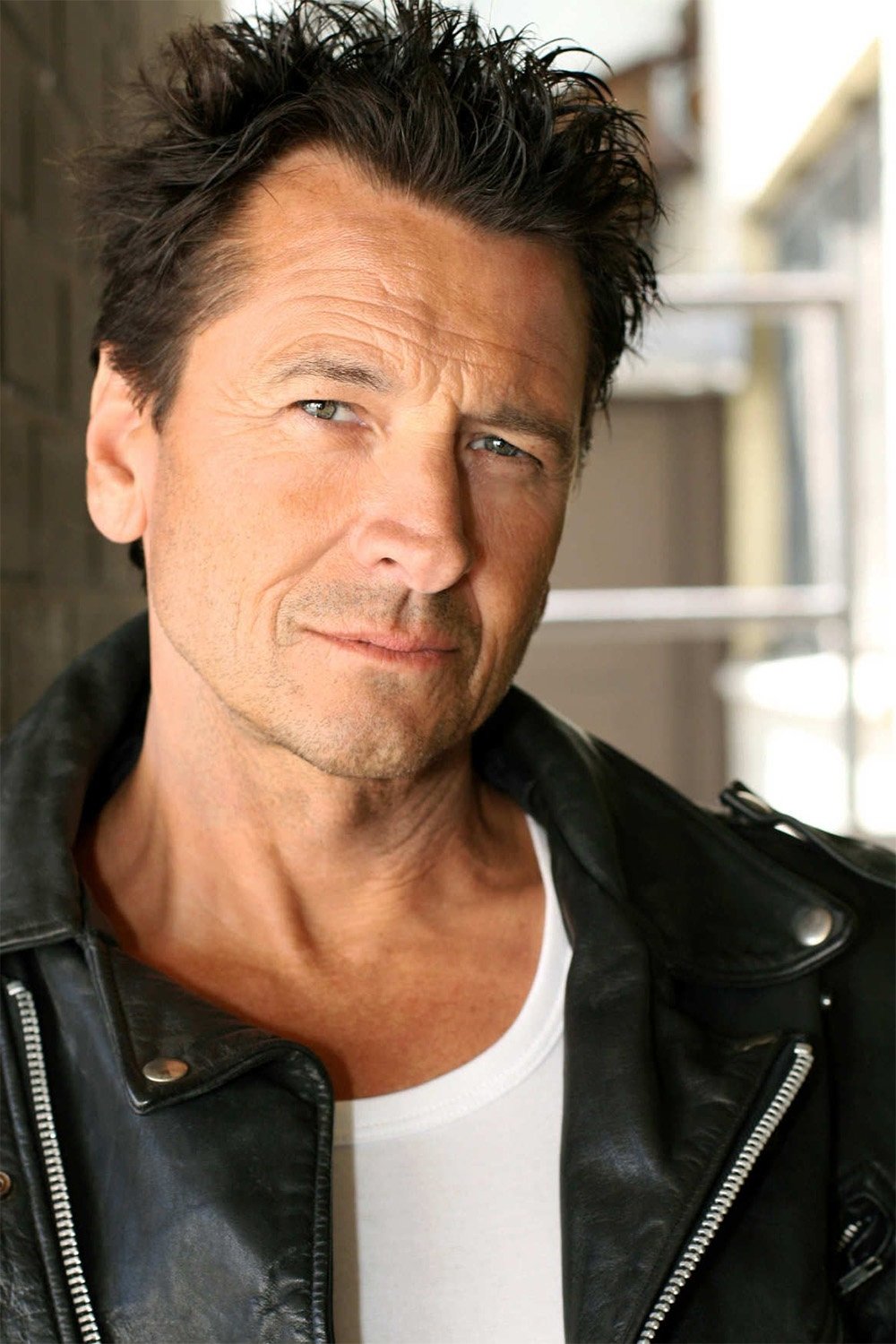 Mark Lindsay Chapman - Chief Officer Wilde
