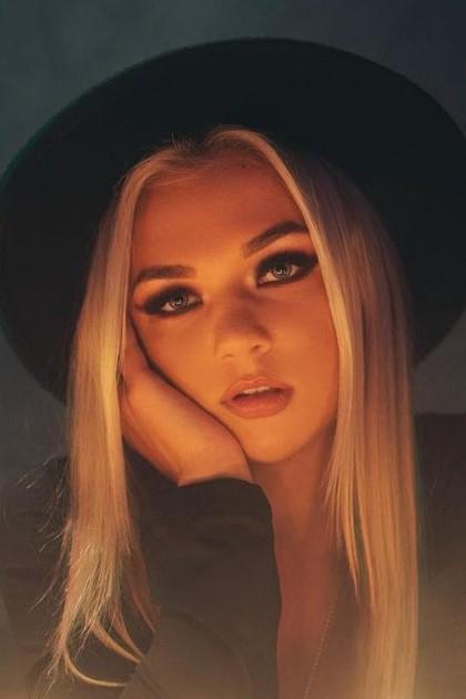 Julia Hart - Julia Hart