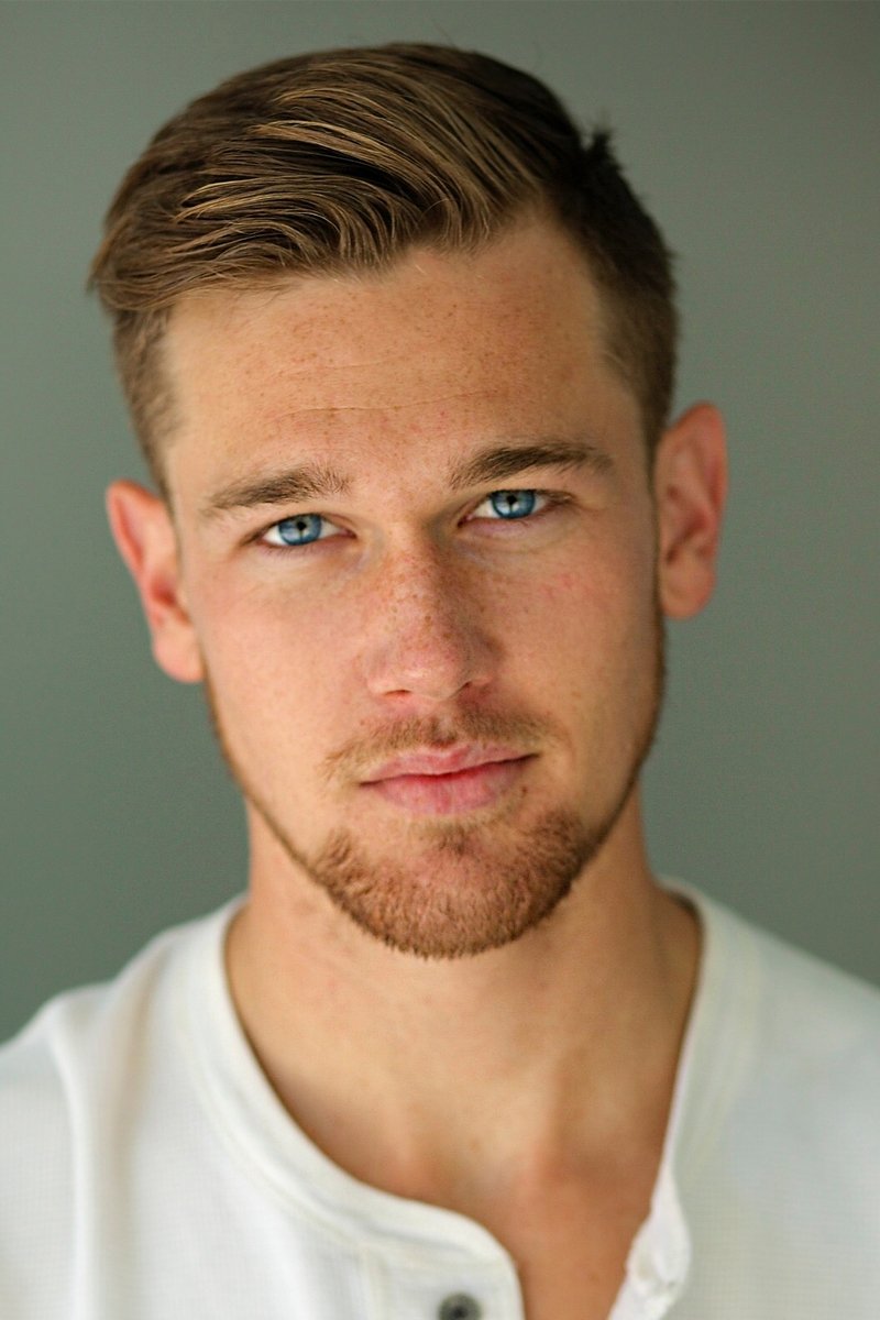 Taylor John Smith - Tate Walker