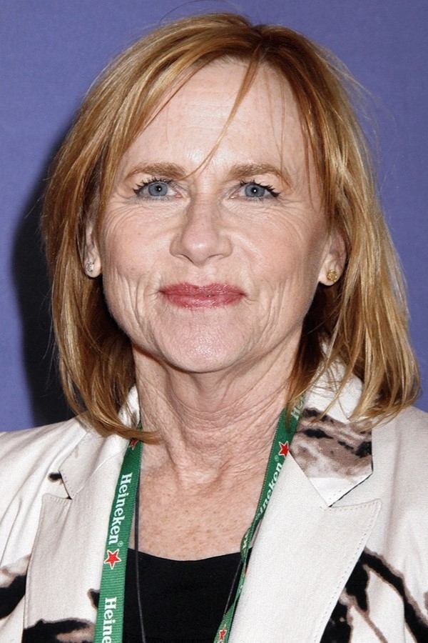 Amy Madigan - Donna Burr