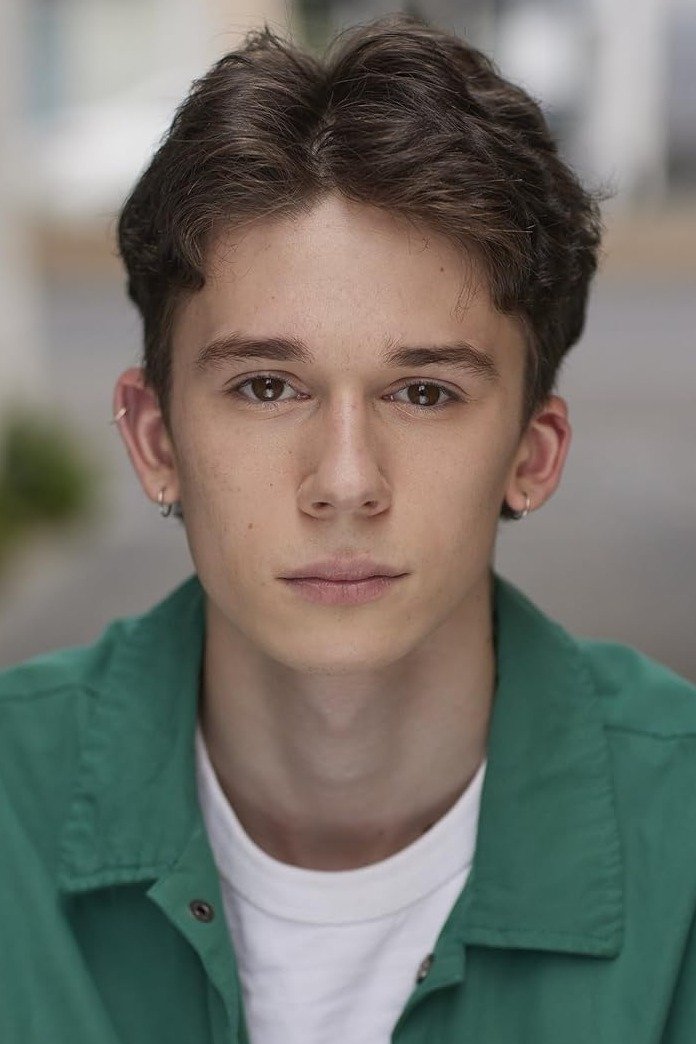 Darcy Bryce - Young Desmond