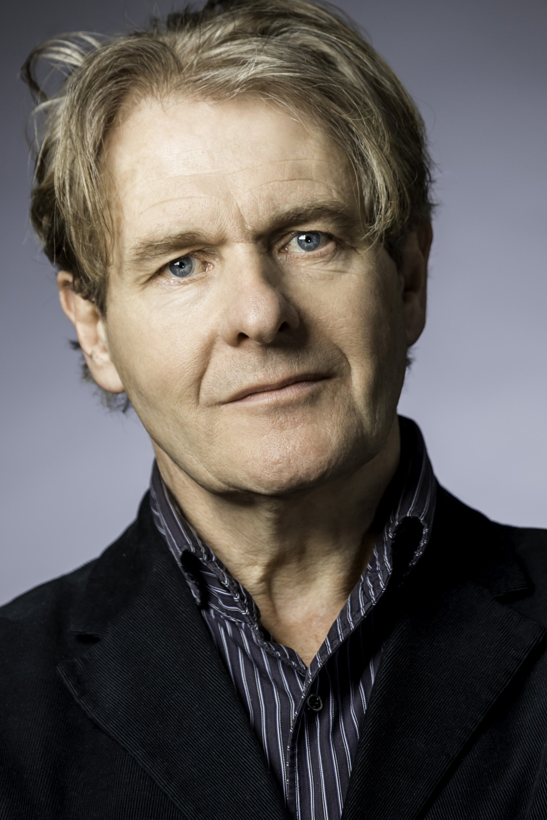 Robert Bathurst - Lieutenant Eccleston