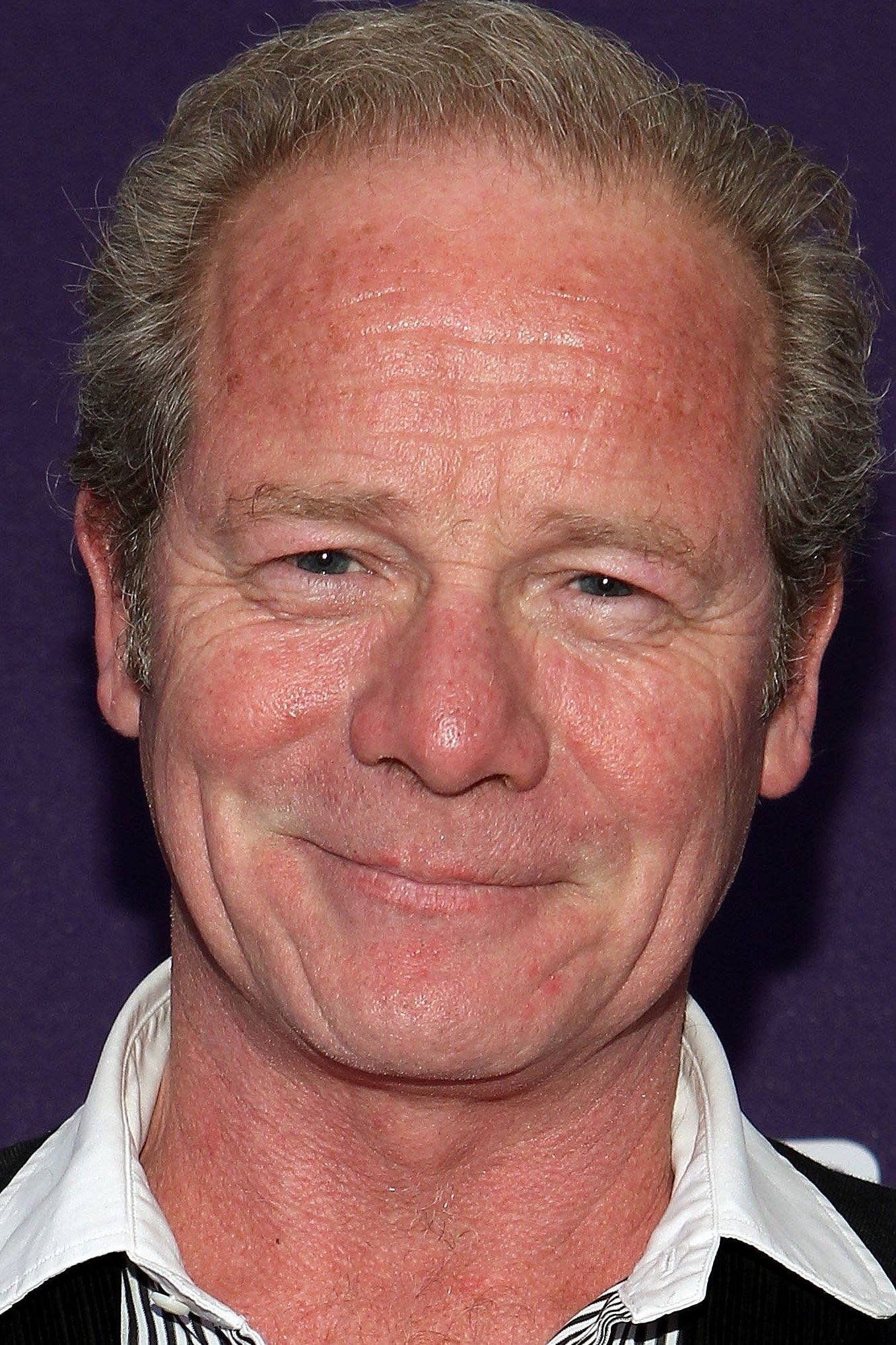 Peter Mullan - Ted Narracott