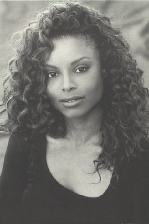 Alexia Robinson - Tiffany