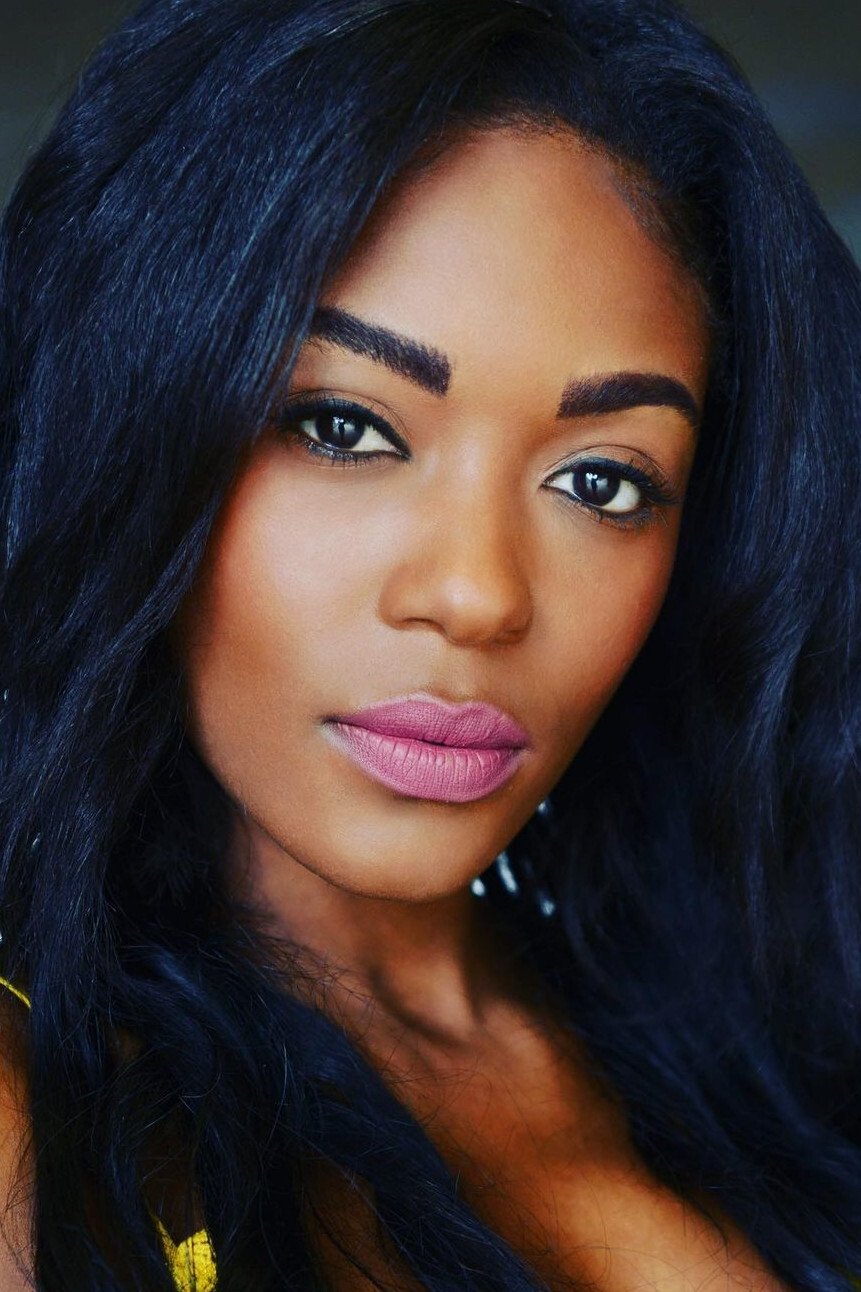 Ciarra Carter - Laura
