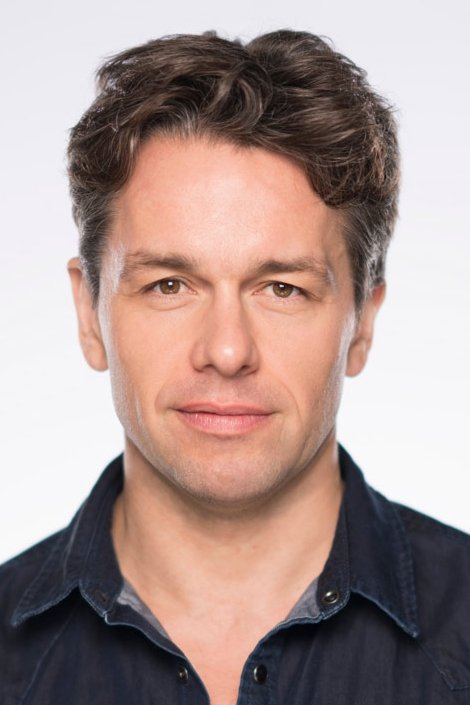 Julian Ovenden - Roman
