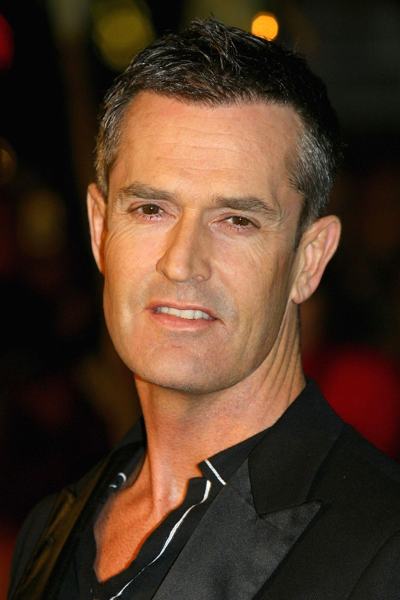 Rupert Everett - Sir Hugh Rose