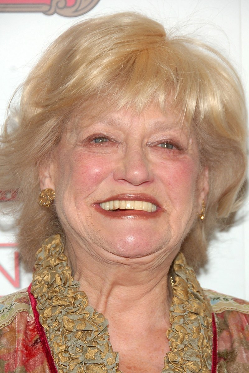 Suzanne Shepherd - Karen's Mother