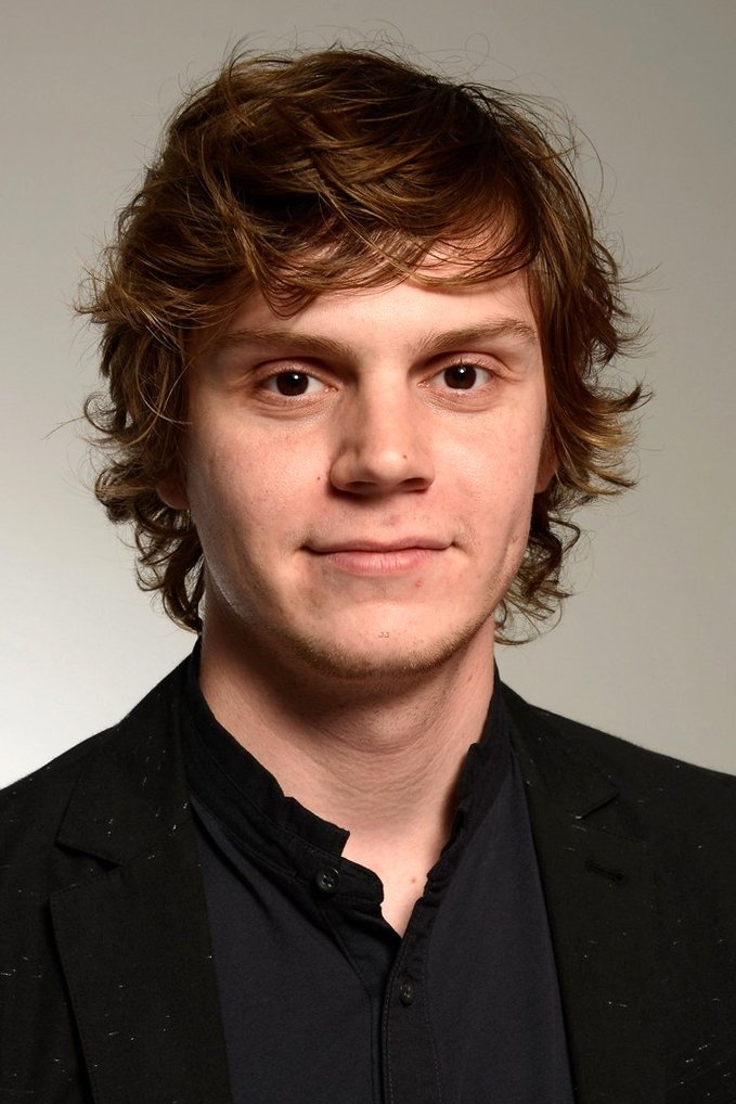 Evan Peters - Todd